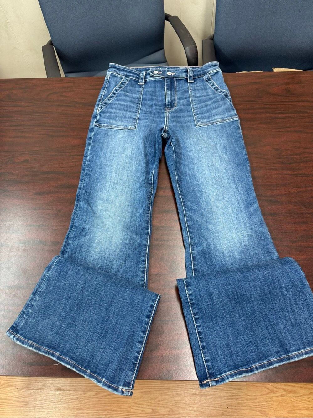 American Eagle Next Level Stretch Super High Rise Flare Jeans Size 10
